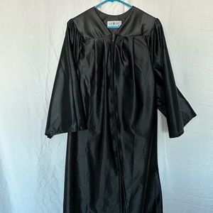 Black graduation gown for heights 5.0-5.2